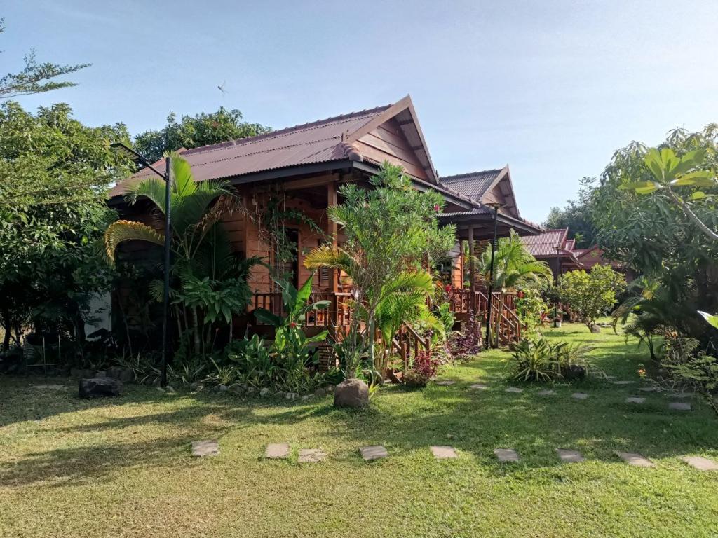 Bungalow For rent in Kampot