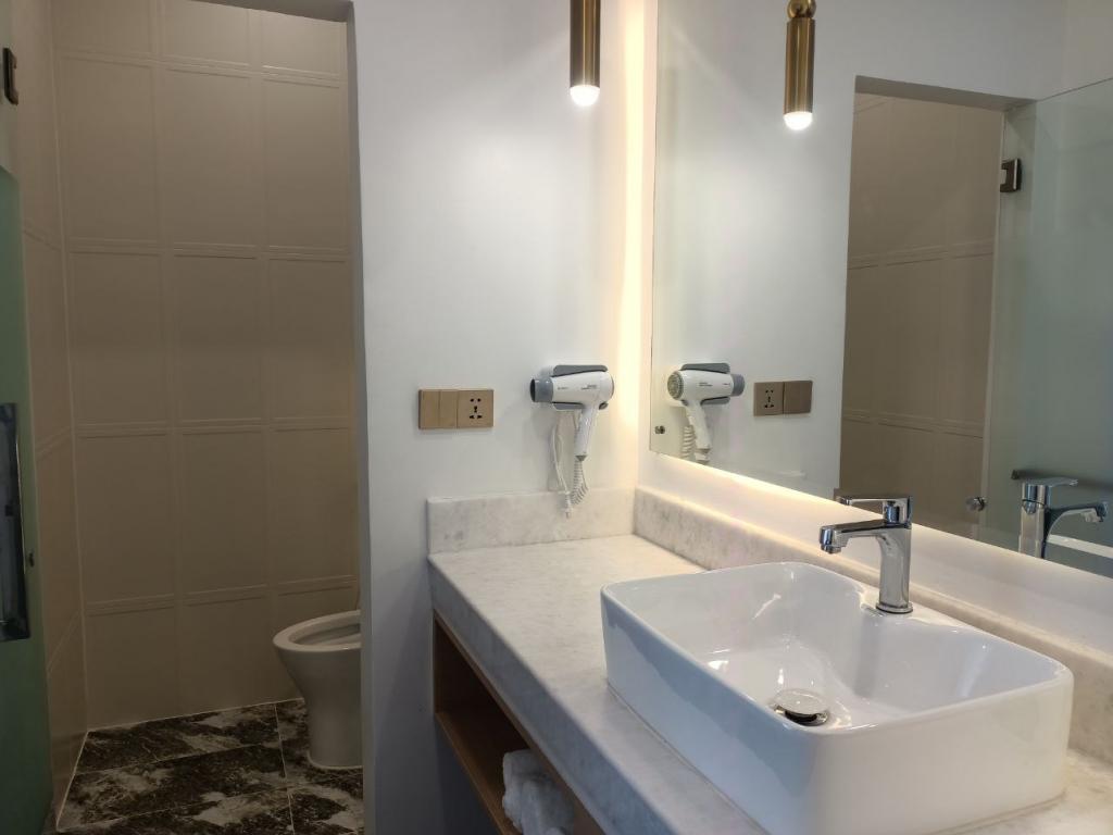 Bungalow For rent in Kampot