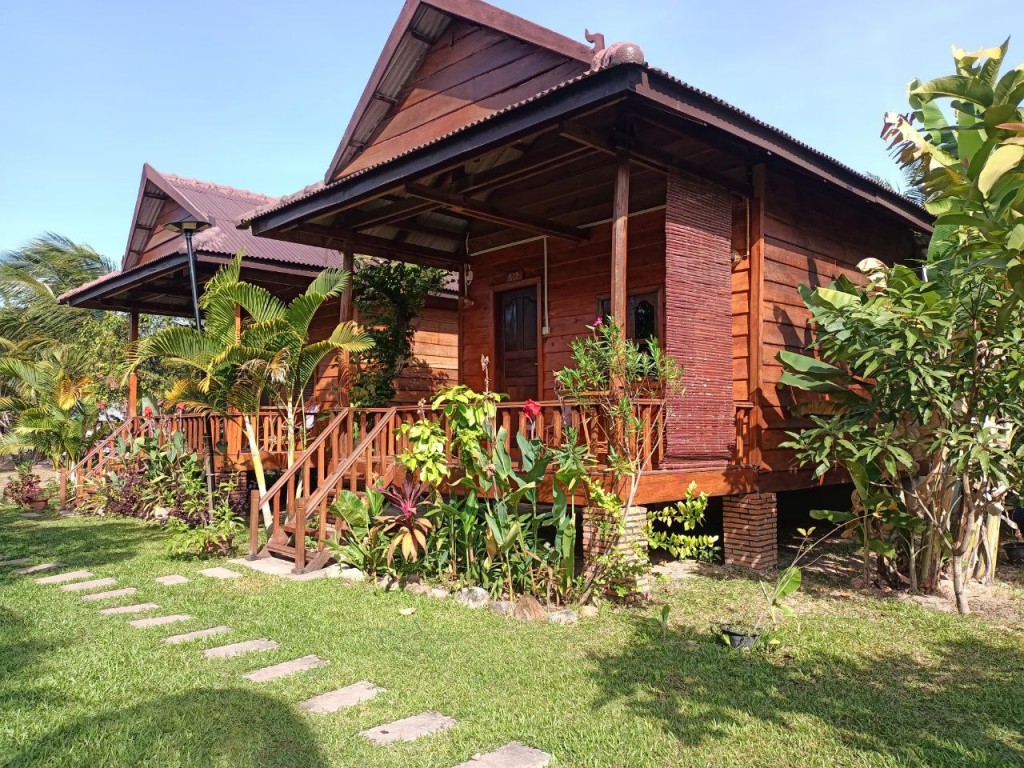 Bungalow For rent in Kampot